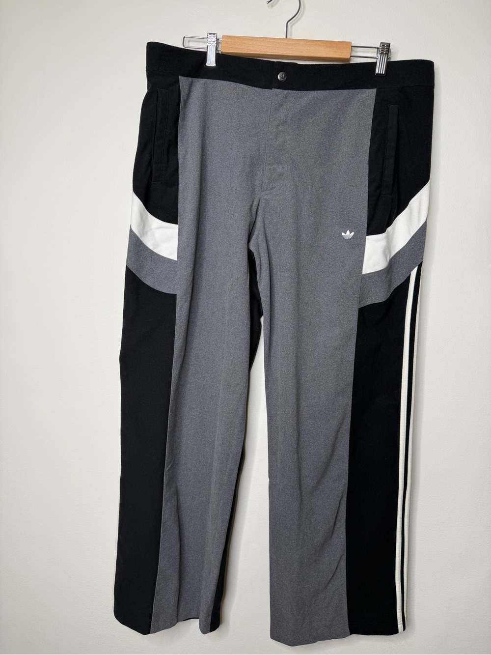 Title: adidas Originals Blocking Track Pants Grey Black Colorblock NWT Size 16